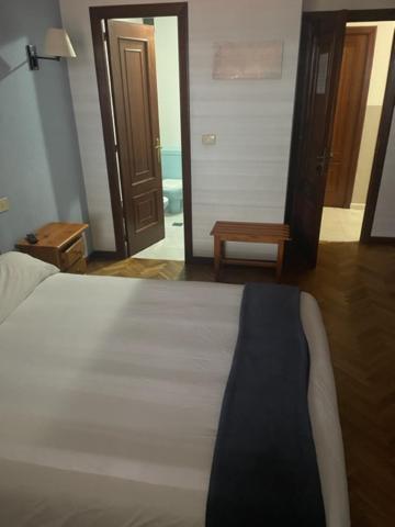Albergue Hostal Sao Telmo Tui Eksteriør bilde